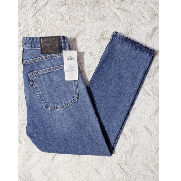 🚫SOLD🆕Levi 501 Made&Crafted Slim Crop Jean's - Picture 2 of 8